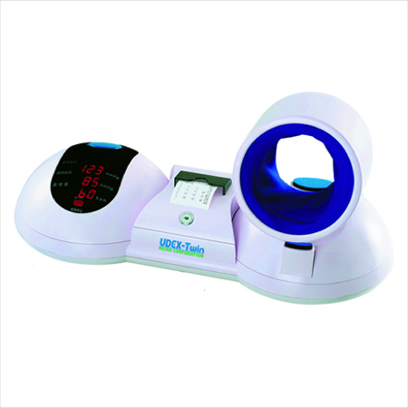 血行動態表示付・全自動血圧計 UDEX-Twin Type-ⅡM